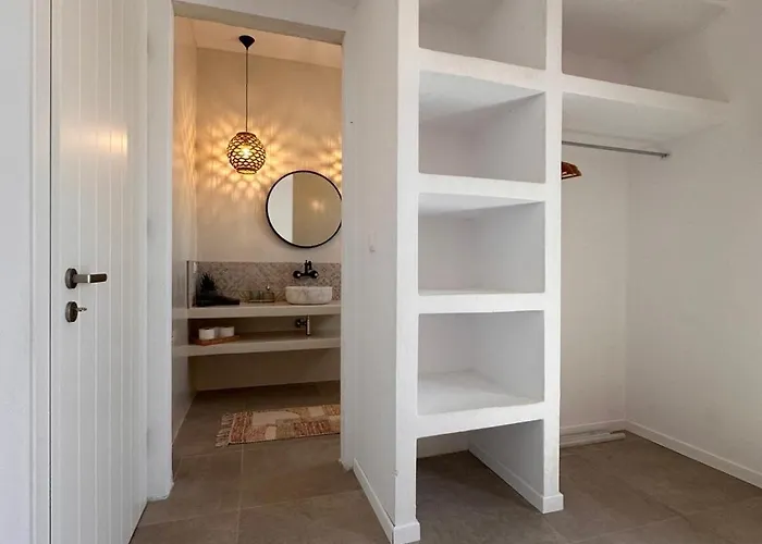 Elysian House Holiday home