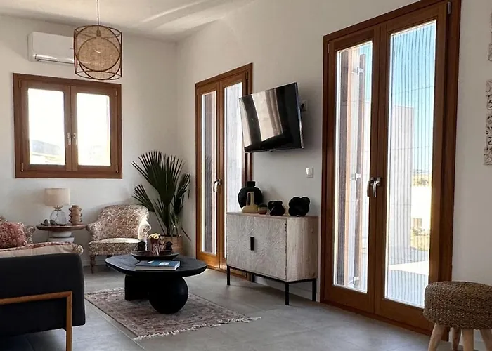 Holiday home Elysian House